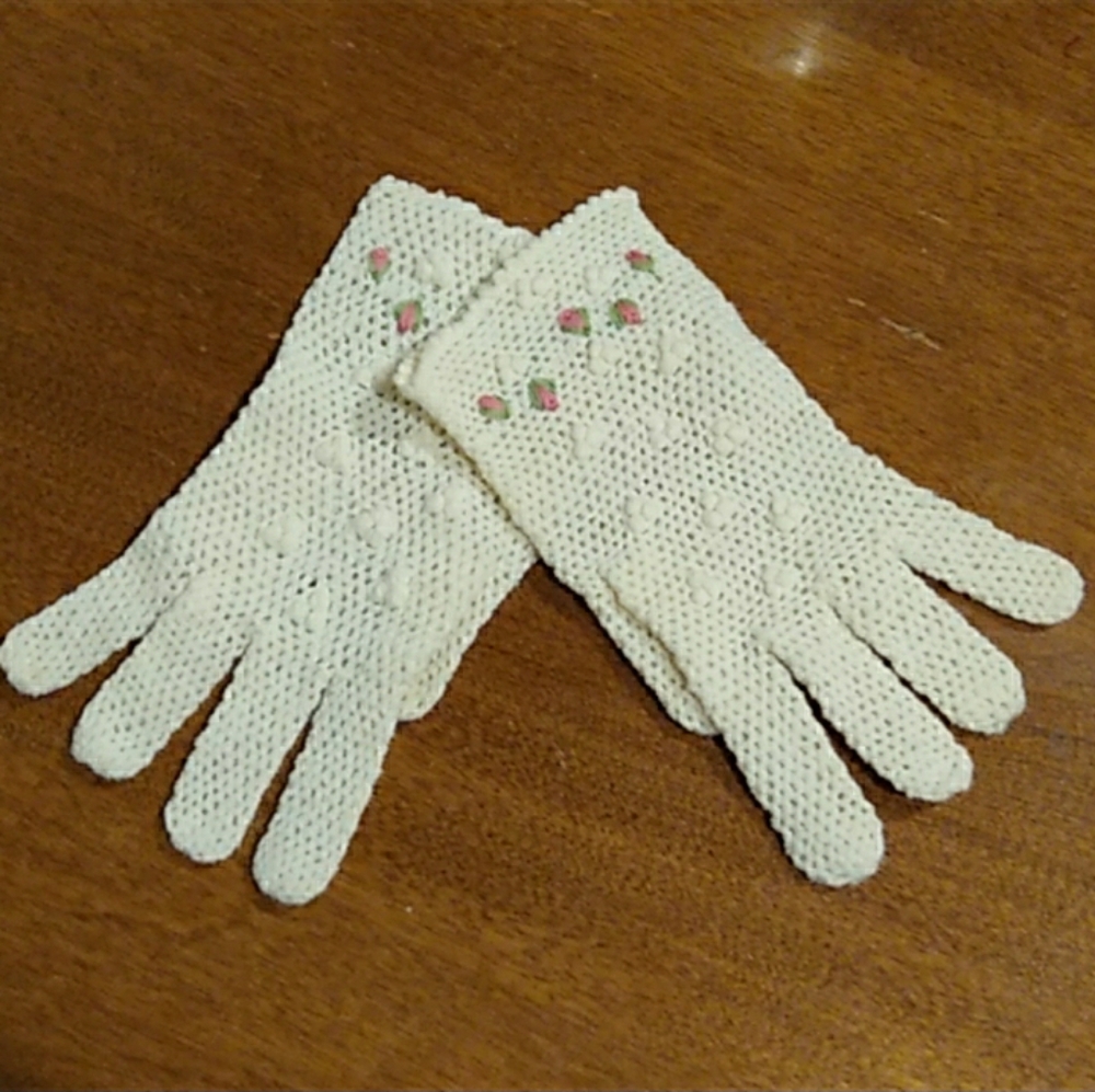 Vintage Handmade Gloves with Flowers Size S